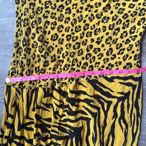 Moschino silk Yellow Animal-Print One-Shoulder Maxi Dress 10 - Picture 10 of 16